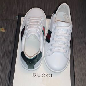 Gucci leather boy sneaker